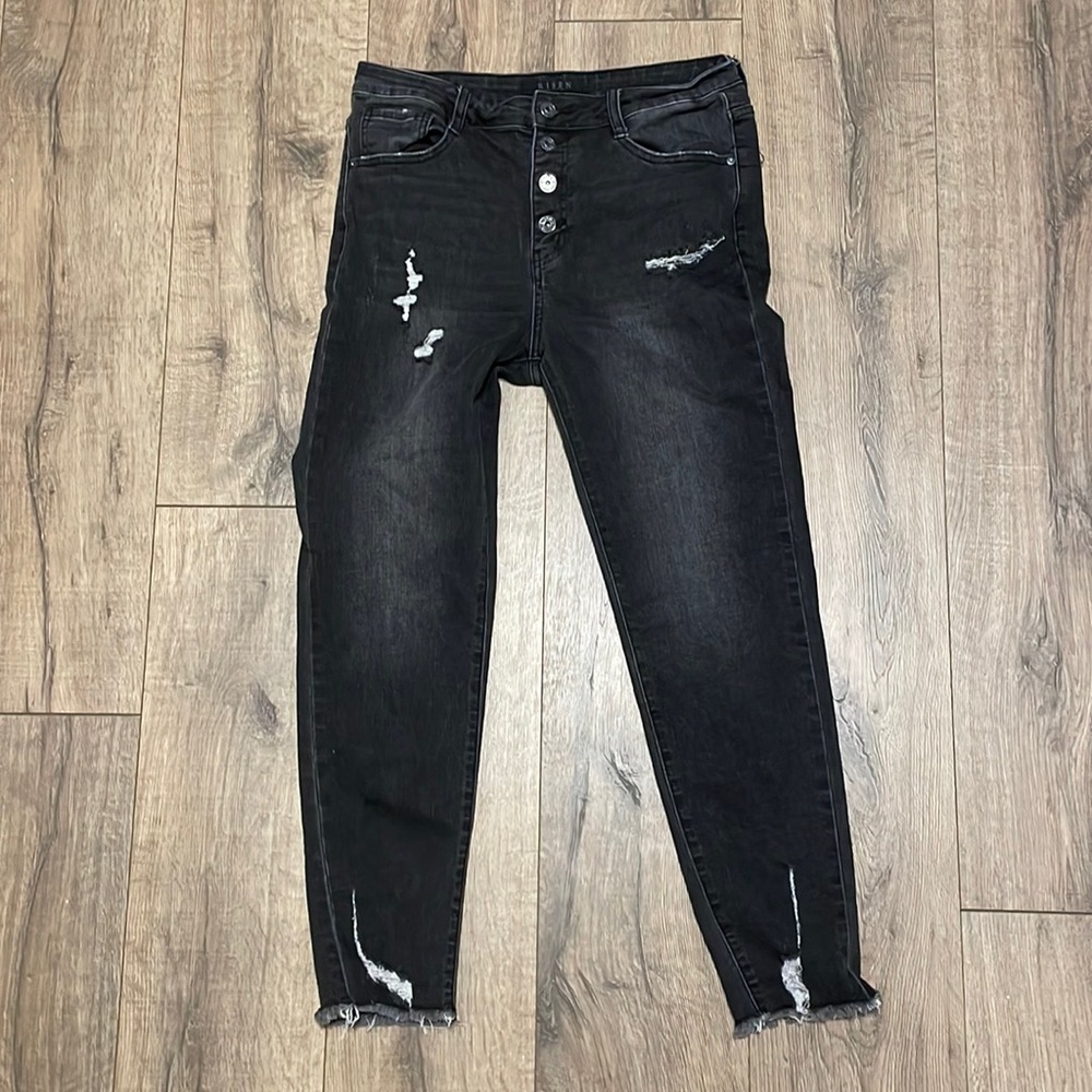 Risen distressed jeans